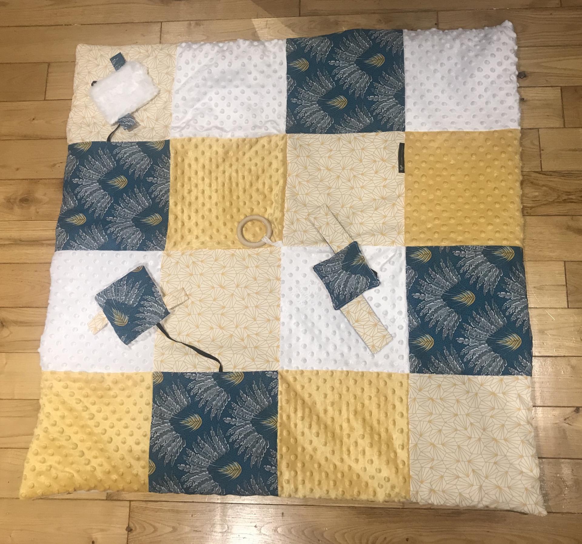 Tapis d’éveil multi matières, coton et minky✨