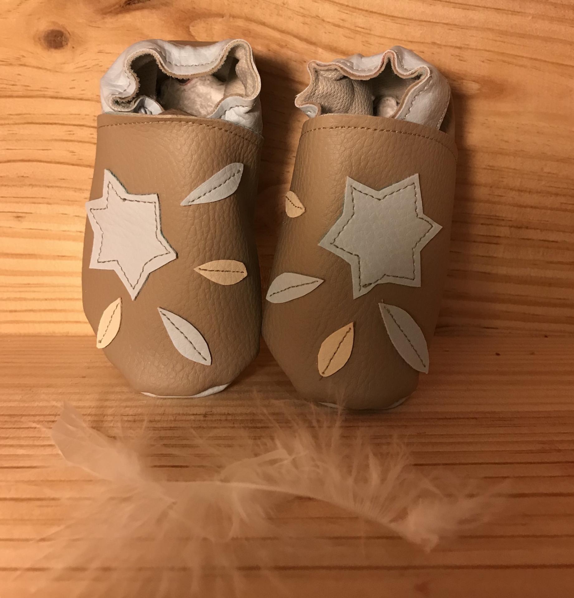 Chaussons crème /ciel✨15€